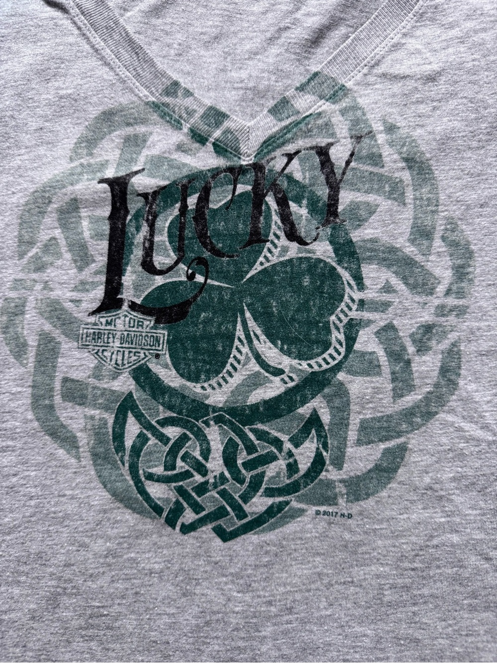 ☘️ Harley-Davidson Dublin Ireland "Lucky" Shamrock women’s XL V-Neck Tee ☘️